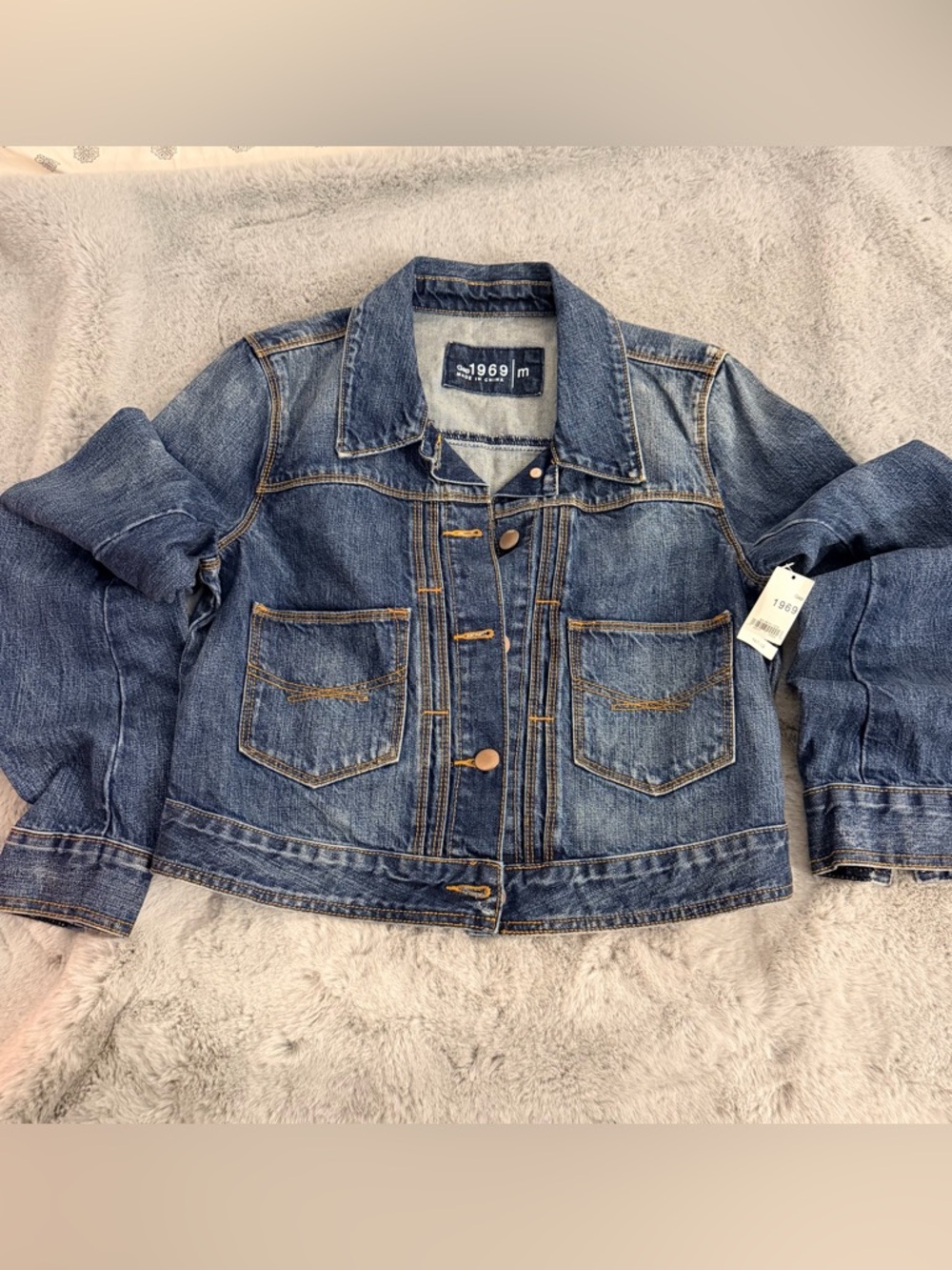 NWT Gap 1969 Premium Denim Cropped Jacket size M